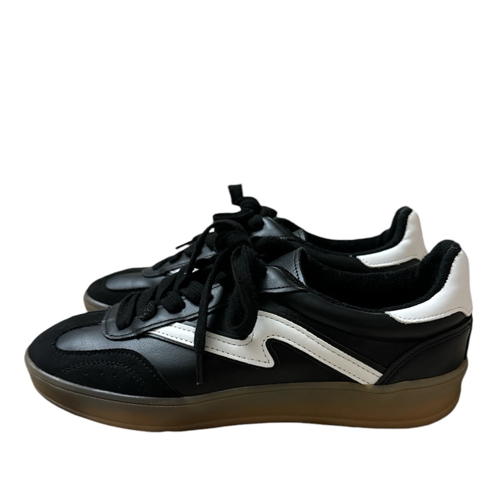 Madden Girl Gia Sneakers - Picture 4 of 12